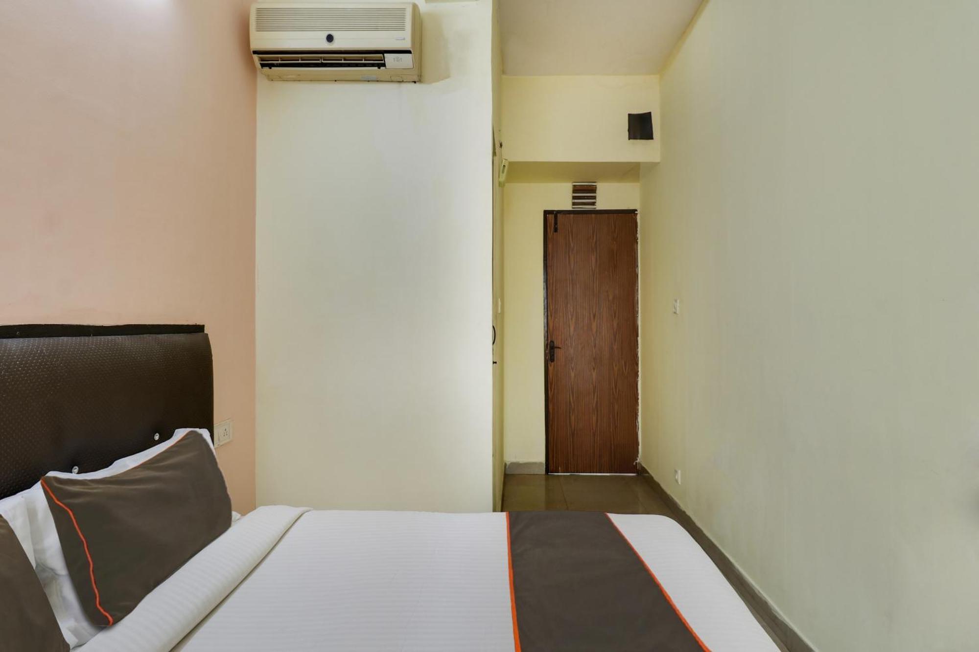 Hotel O Royal Galaxy Бангалор Екстериор снимка