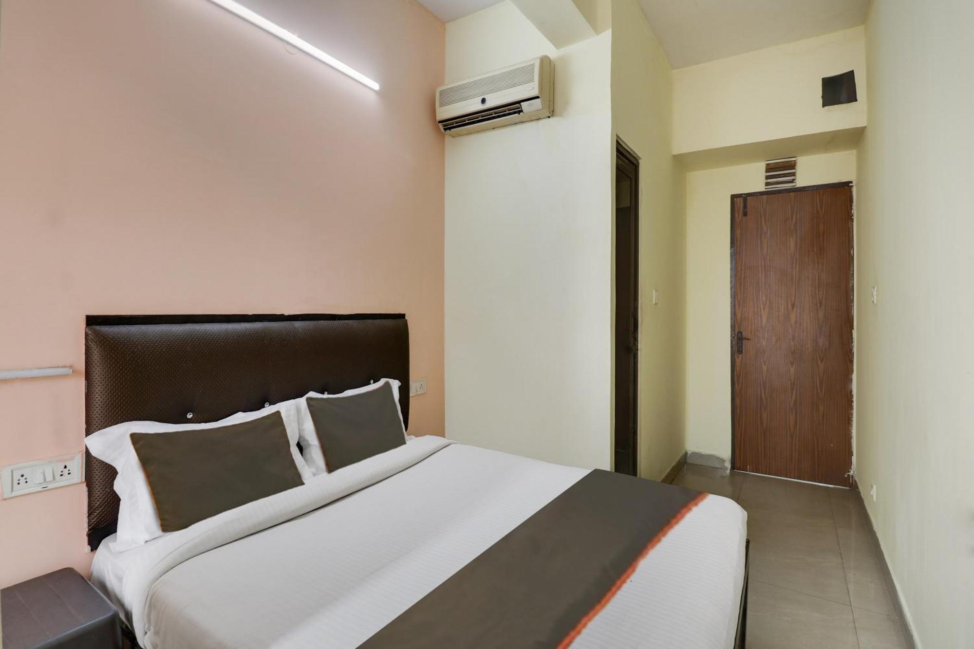 Hotel O Royal Galaxy Бангалор Екстериор снимка